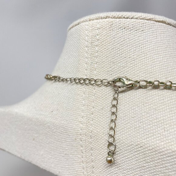 Floral Lucite Cluster Bib‎ Necklace Iridescent Light Pink Silver-Tone Coquette - Picture 4 of 10